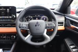 2025 Mitsubishi Outlander PHEV Exceed Tourer