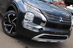 2025 Mitsubishi Outlander PHEV Exceed Tourer