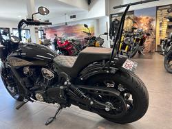 2018 Indian SCOUT BOBBER THUNDER BLACK Thunder Black