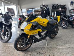 2016 Yamaha YZF-R1 YELLOW
