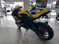 2016 Yamaha YZF-R1 YELLOW