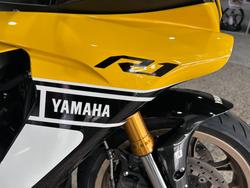 2016 Yamaha YZF-R1 YELLOW
