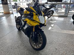 2016 Yamaha YZF-R1 YELLOW