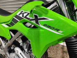 2025 KAWASAKI KLX230R S ENDURO GREEN