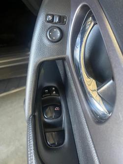 2015 Nissan
X-TRAIL ST
