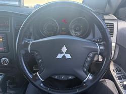 2012 Mitsubishi
                Pajero GLX