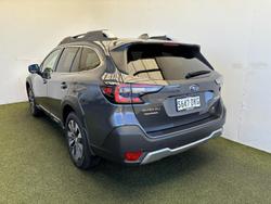 2025 Subaru Outback AWD Touring