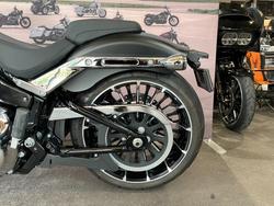 2023 Harley-davidson FXBR BREAKOUT (117) Black Denim