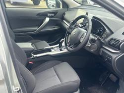 2024 Mitsubishi Eclipse Cross PHEV ES