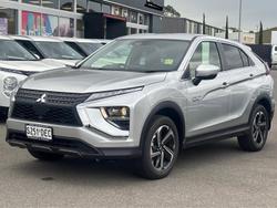 2024 Mitsubishi Eclipse Cross PHEV ES