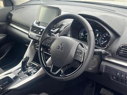 2024 Mitsubishi Eclipse Cross PHEV ES