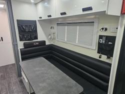 2023 VICTORY CARAVANS 21 FAMILY BUNK OFFROAD
