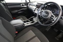 2022 Kia
Sorento Sport