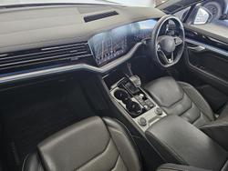 2022 Volkswagen Touareg 210TDI R-Line CR MY22 Four Wheel Drive Deep Black