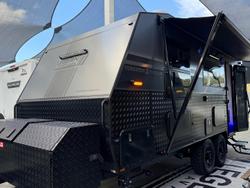 Urban Caravans Xterrain Custom 21FT