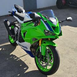 2024 Kawasaki Ninja ZX-6R 40th Anniversary Edition Ninja Green