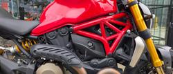 2015 DUCATI MONSTER 1200S RED
