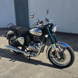 2025 Royal Enfield Classic 350 Chrome Classic 350 Green