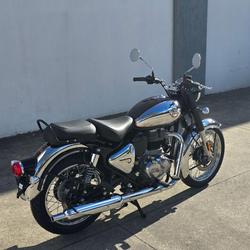 2025 Royal Enfield Classic 350 Chrome Classic 350 Green