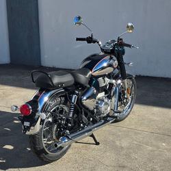 2025 Royal Enfield Classic 350 Chrome Classic 350 Green