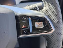 2025 MG MGS5 EV Essence 62 ZS3EM MY25 Black Pearl