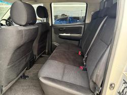 2015 Toyota Hilux SR5 KUN26R MY14 4X4 Dual Range Silver Sky
