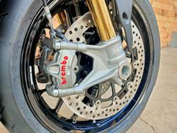 2025 DUCATI STREETFIGHTER V2 S ROAD RED