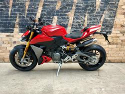 2025 DUCATI STREETFIGHTER V2 S ROAD RED