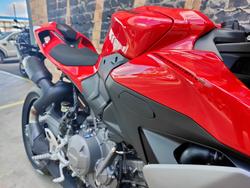 2025 DUCATI STREETFIGHTER V2 S ROAD RED