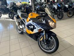 2000 Honda CBR900RR Fireblade (919) Fireblade Yellow