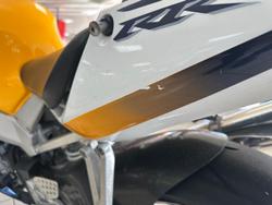 2000 Honda CBR900RR Fireblade (919) Fireblade Yellow