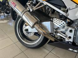 2000 Honda CBR900RR Fireblade (919) Fireblade Yellow