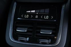 2020 Volvo
                XC60 D4 Momentum
