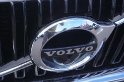 2020 Volvo
                XC60 D4 Momentum