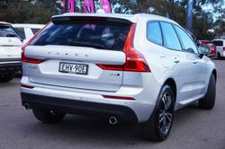 2020 Volvo
                XC60 D4 Momentum
