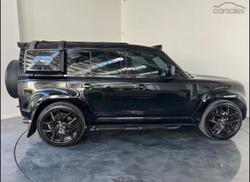 2022 Land Rover Defender 110 P525 V8 L663 MY23 AWD Santorini Black