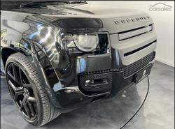 2022 Land Rover Defender 110 P525 V8 L663 MY23 AWD Santorini Black
