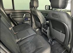 2022 Land Rover Defender 110 P525 V8 L663 MY23 AWD Santorini Black