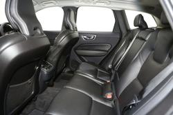 2023 Volvo
                XC60 Ultimate B5 Bright