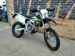2025 TRIUMPH TF 450-E ENDURO BLACK