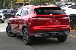 2025 MG HS Essence AS33 MY25 Diamond Red