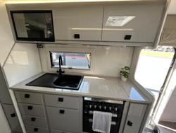 2025 JB Caravans Dirt Road Xtreme 19'6 Fd Cafe Save $12,365 Was $123,650