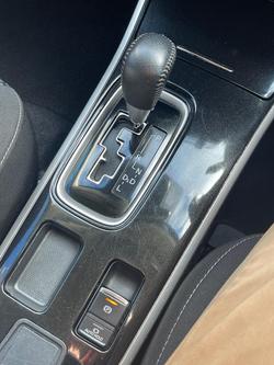 2019 Mitsubishi
                Outlander ES