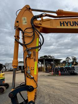 2018 Hyundai
Robex 140-W9 Wheeled Excavator