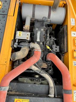 2018 Hyundai Robex 140W-9