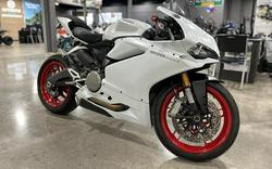 Ducati 959 Panigale (white)