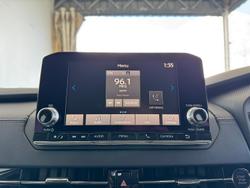 2024 Mitsubishi
                Outlander ES