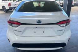 2022 Toyota
Corolla Ascent Sport Hybrid