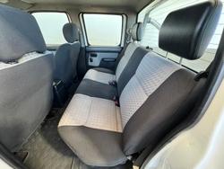 2015 Nissan
Navara ST-R