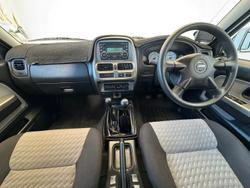 2015 Nissan
Navara ST-R